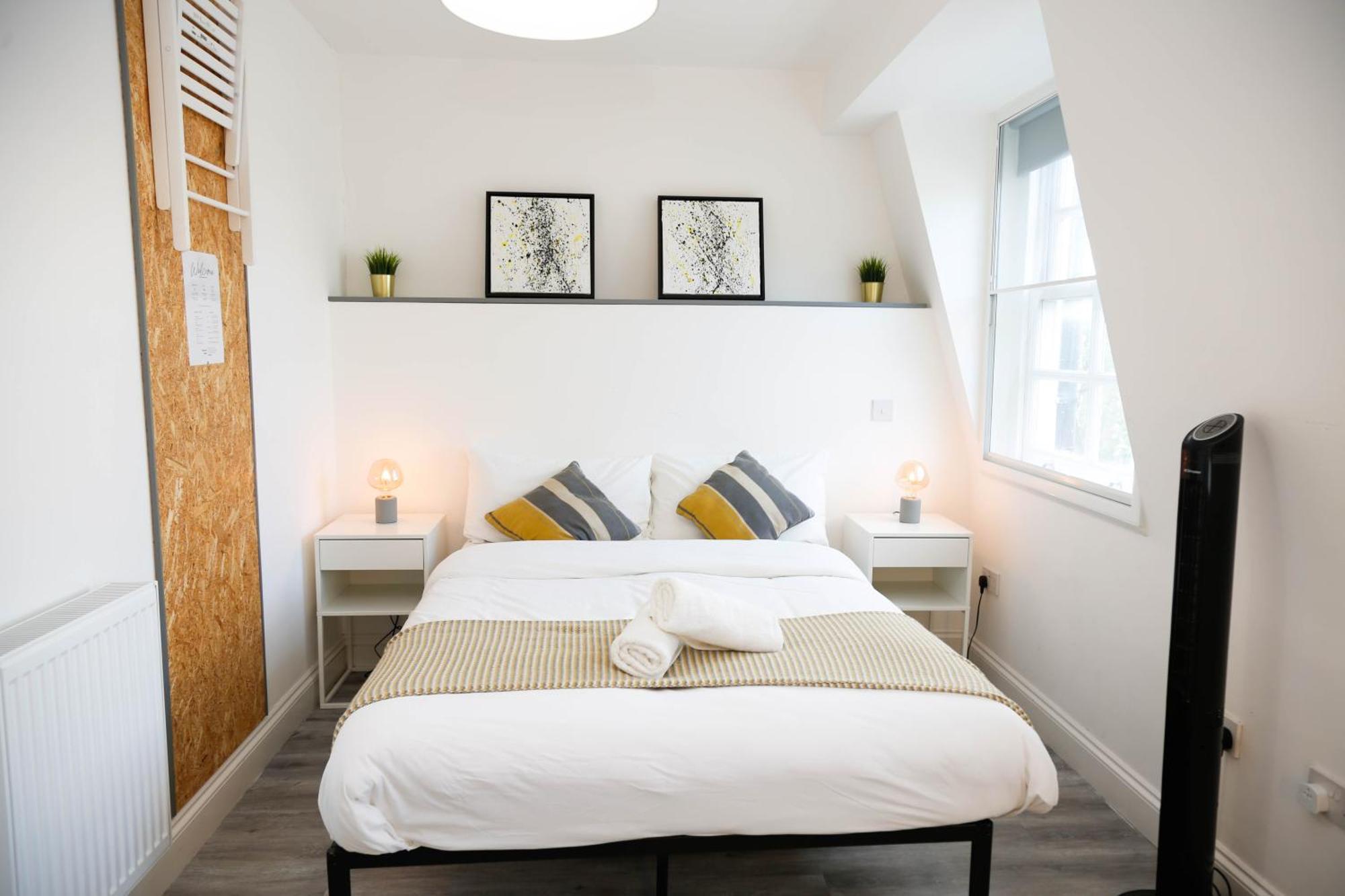 Luxury Rooms In Camden Town Near Shops, Cafes, Bars & Metro With Shared Bathrooms London Bagian luar foto